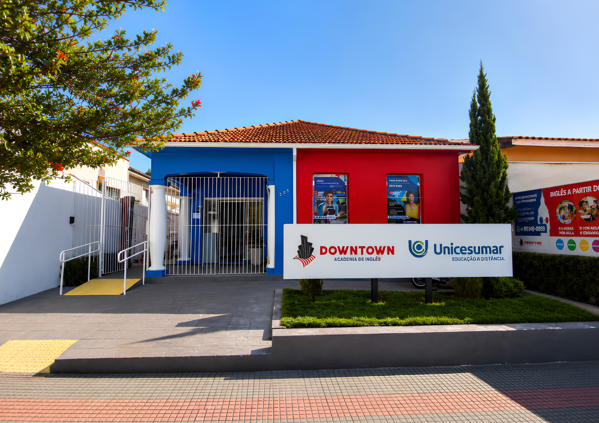 Fachada da Downtown Rede de Ensino